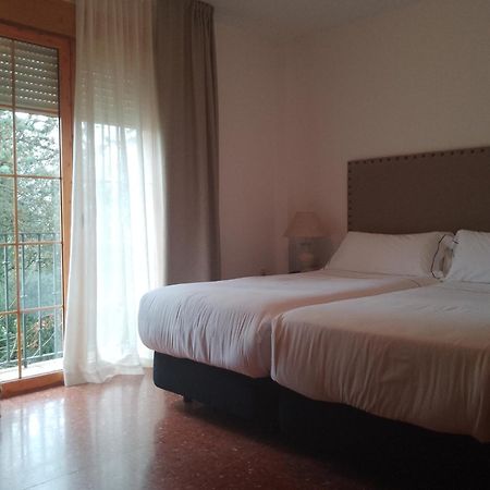 Hotel Tugasa El Almendral Setenil De Las Bodegas Екстер'єр фото