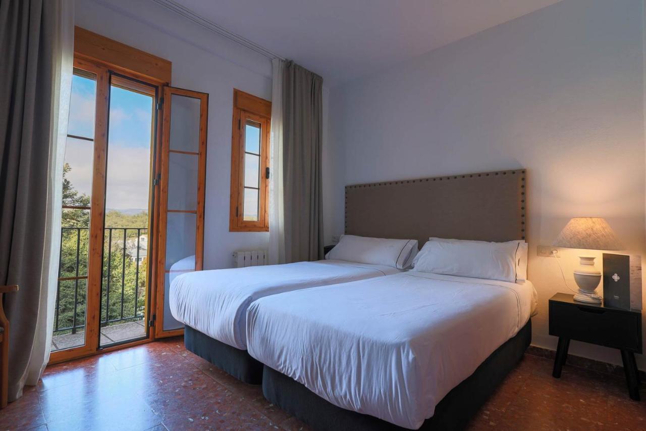 Hotel Tugasa El Almendral Setenil De Las Bodegas Екстер'єр фото
