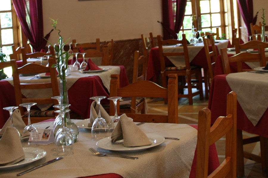Hotel Tugasa El Almendral Setenil De Las Bodegas Екстер'єр фото